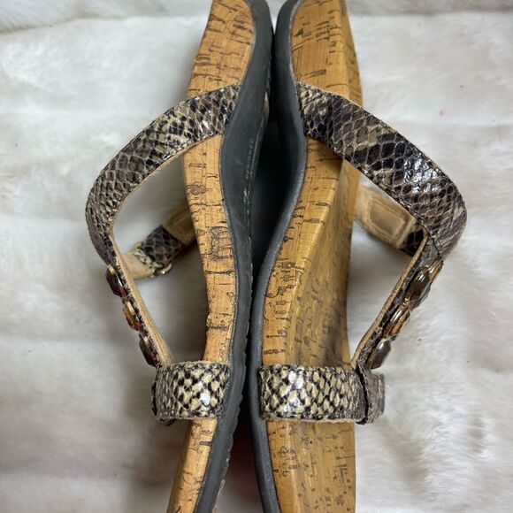 Vionic by Orthaheel Viviana snake skin print jewel Embellished Sandals SZ8 - Picture 5 of 12